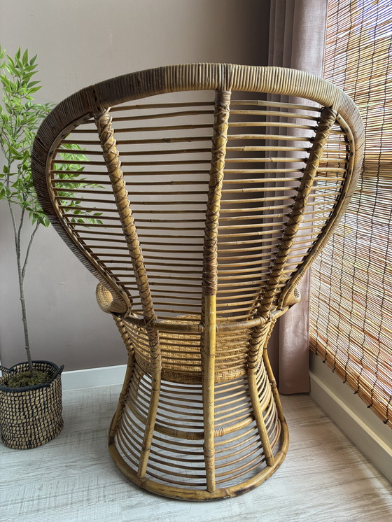 Image 1 of XL rattan peacock chair vintage
