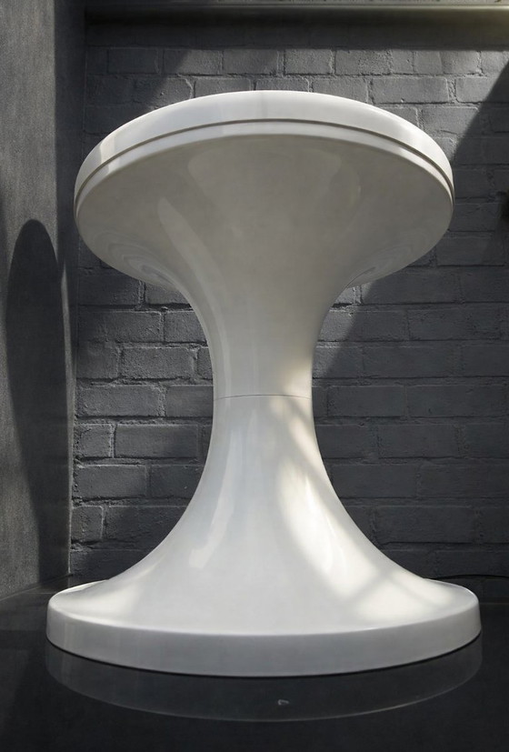 Image 1 of Tulip bijzettafel naar Henry Massonet