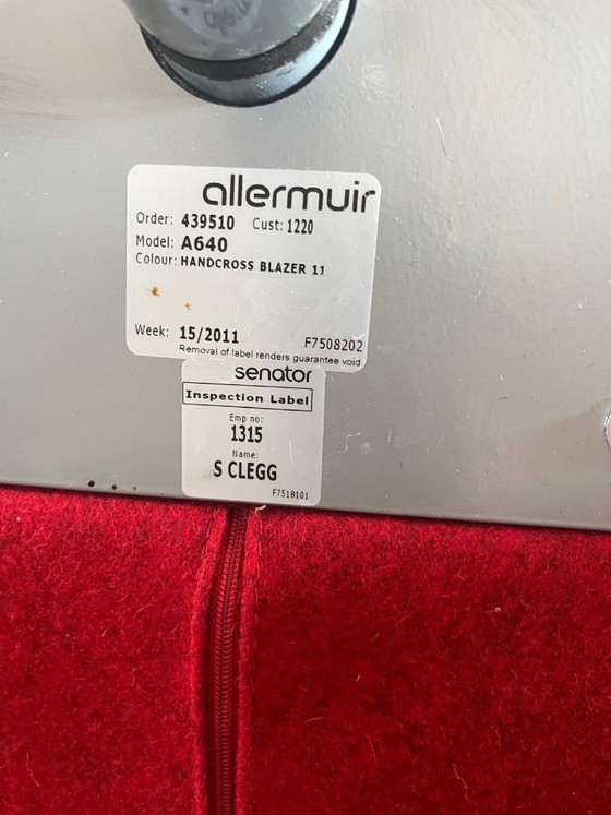 Image 1 of 4 poltrone Allermuir A640