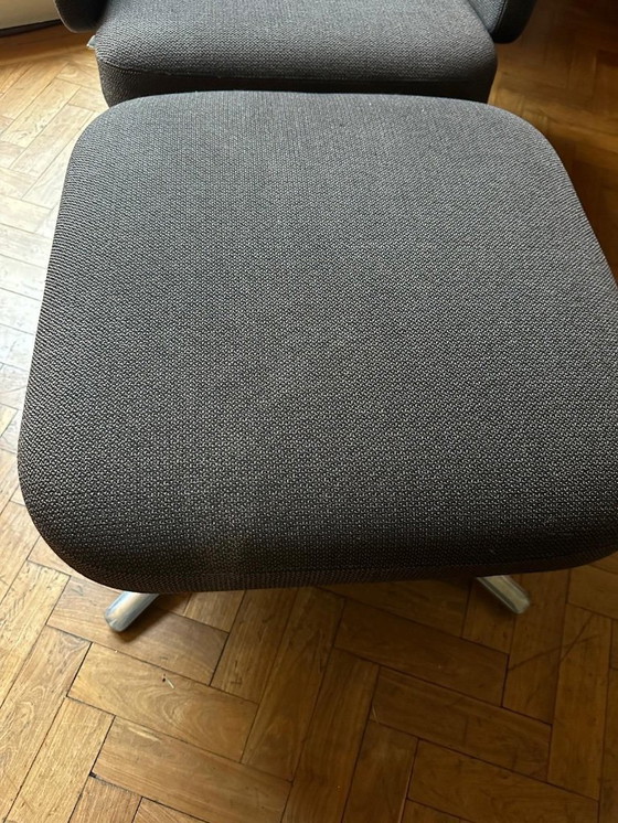 Image 1 of Sedia e pouf Grand Repos Vitra