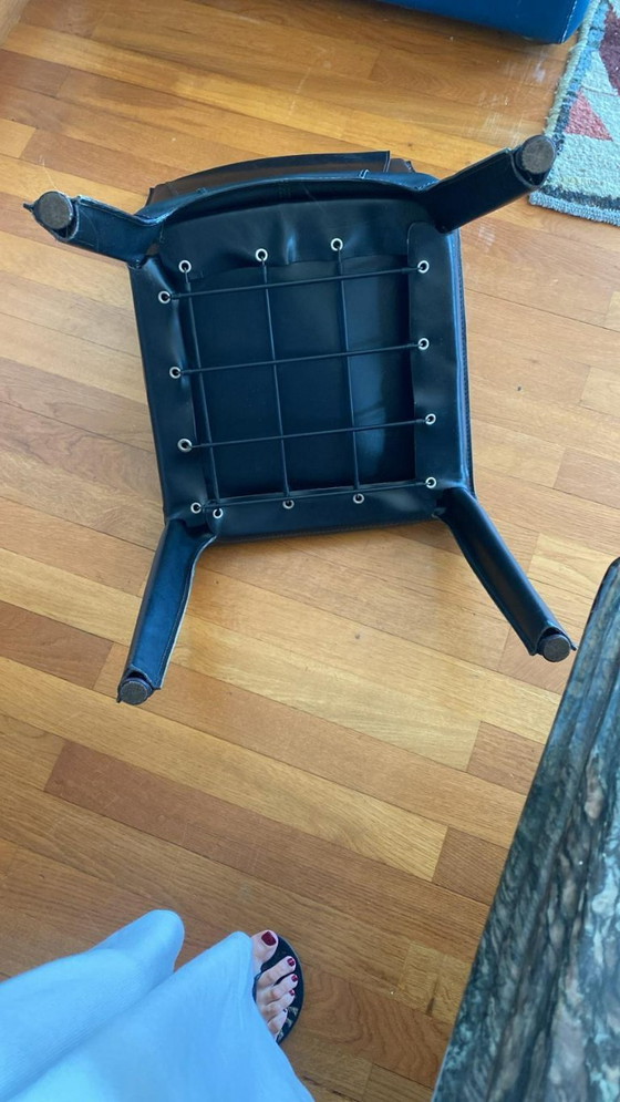 Image 1 of Set di 6 sedie Arrben Archer Italia anni '80 – Pelle nera curva