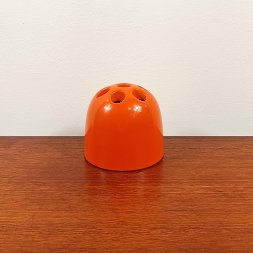 Dedalino pencil holder by Emma Gismondi Schweinberger for Artemide