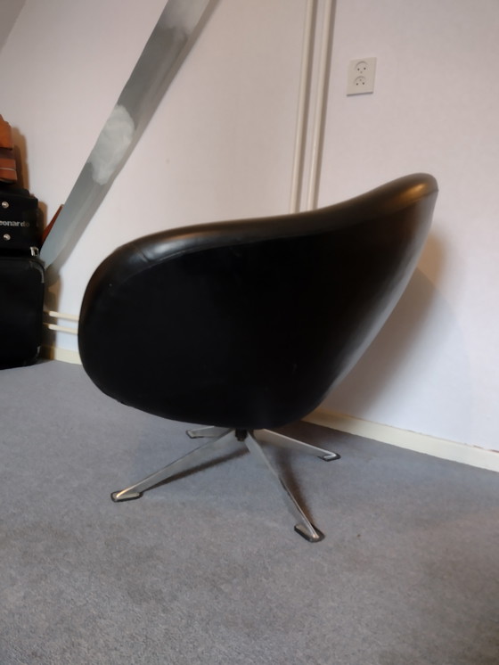 Image 1 of Cuscino in velluto Bogie nero rosso anni '70 per sedia a palloncino