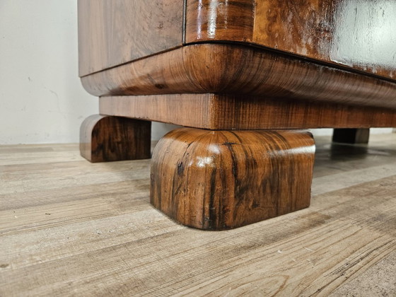 Vetrina francese Art Decò degli anni '40 in noce, Vetrine, Legno, Marrone (foto 27 di 28)