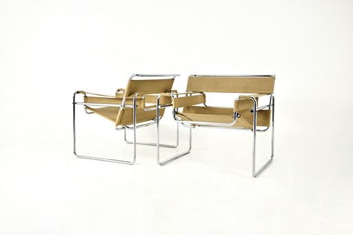 Paar "Wassily" fauteuils van Marcel Breuer voor Gavina, 1970S