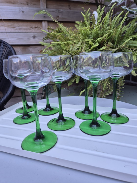 Ensemble de 8 verres à vin Luminarc Vintage à pieds verts – Verres et carafes, Glass (photo 7 of 15)