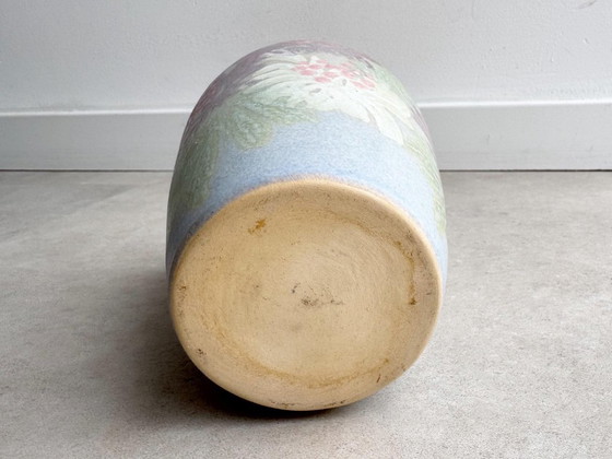 1x Studio Ceramic Vase With Flowers - Pastel Colors (photo 5 of 8)