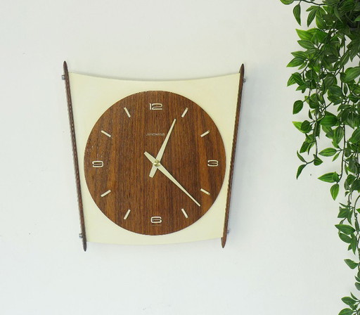 Vintage wandklok JUNGHANS uit de jaren 60/70, minimalistisch, atomisch Deens design, teakhout.