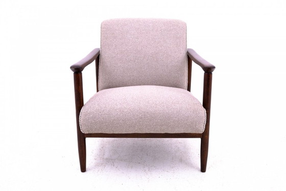 Image 1 of GFM-142 fauteuil, ontworpen door Edmund Homa uit de jaren 1960. Na renovatie.