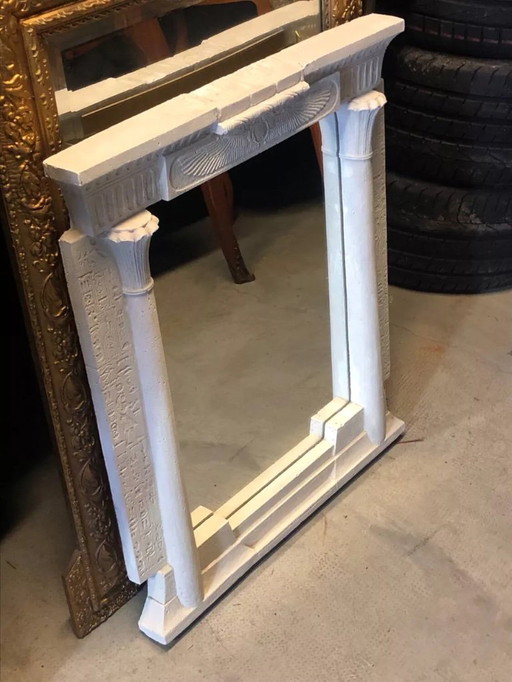 Specchio da parete in pietra in stile egizio con illuminazione