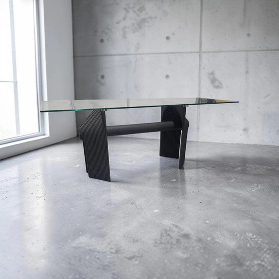 Table de salle à manger ou bureau Post Modern en fonte noire avec plateau en verre / années 1980 (photo 7 of 14)