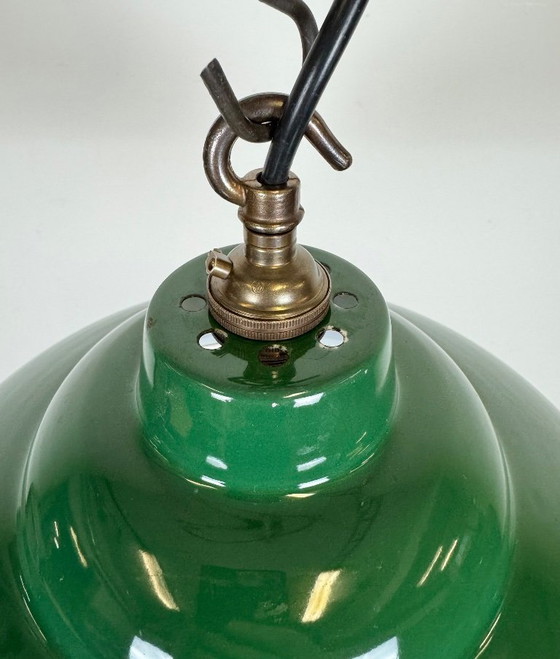 Image 1 of Lampada a sospensione industriale in smalto verde britannico, anni '60