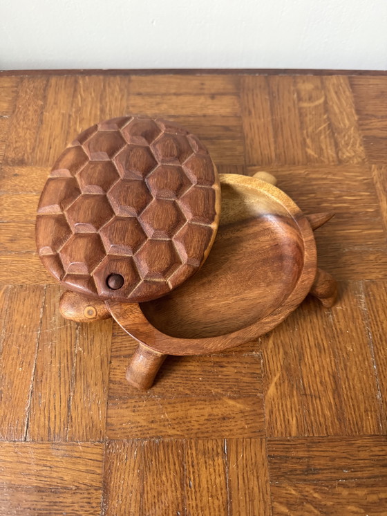 Image 1 of Olivenholzbox in Form einer Schildkröte