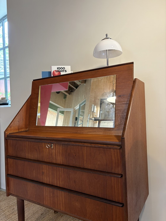 Image 1 of Scrivania con cassettiera Hanbjerg Møbelfabrik