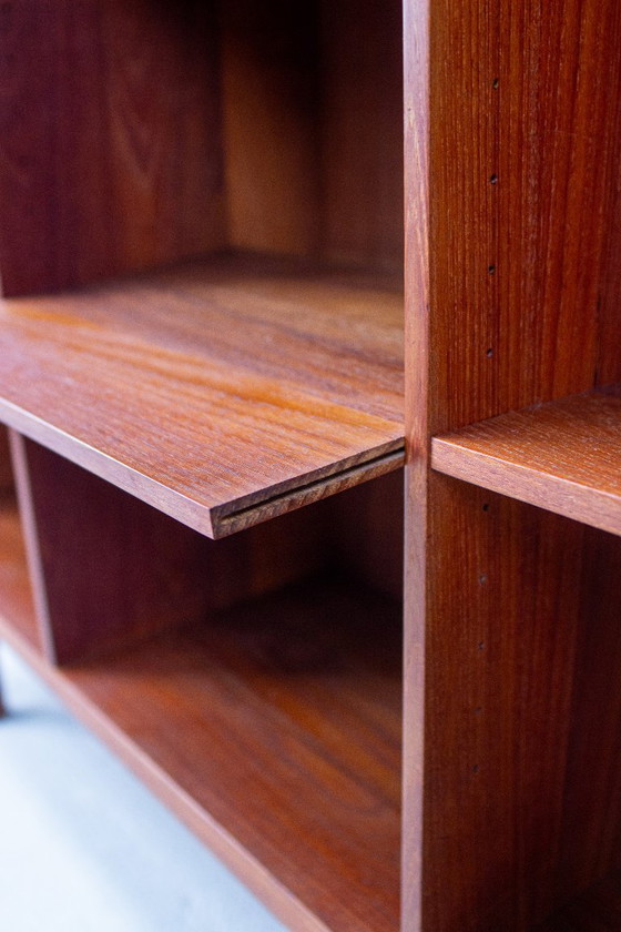 Bibliothèque, commode et buffet Peter Hvidt, style vintage, en teck massif – Wood (photo 6 of 21)