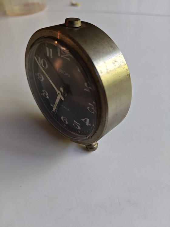 Image 1 of Sveglia meccanica vintage Europa – Prodotta in Germania – Design di metà secolo