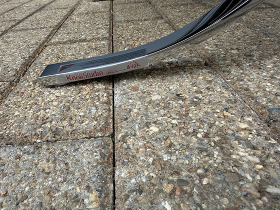 Image 1 of Lot de 2 fauteuils inclinables Knoll Barcelona d'origine + repose-pieds, cuir Venezia Cognac, neufs dans leur boîte.