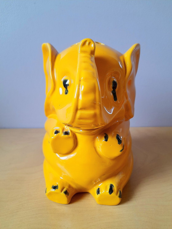 Image 1 of Hucha de cerámica con forma de elefante, 1960