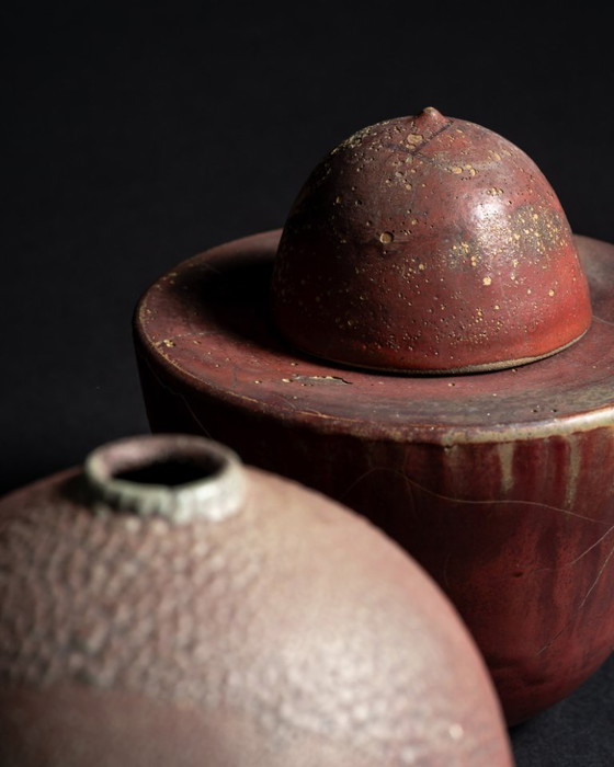 Image 1 of Keramische vaas en doos met deksel – Studio Keramist Artist, Duitsland, 2010