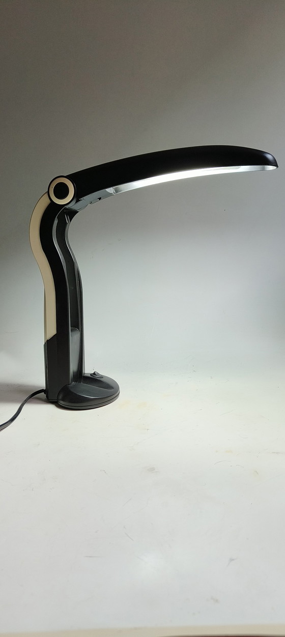 Image 1 of Lampada vintage Toucan di H. T. Huang per Lenoir in bianco e nero.