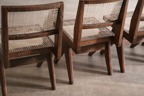 Set van 8 Pierre Jeanneret PJ-SI-25-A armloze stoelen, Chandigarh, 1958 – Eetkamerstoelen, Wood (photo 11 of 17)