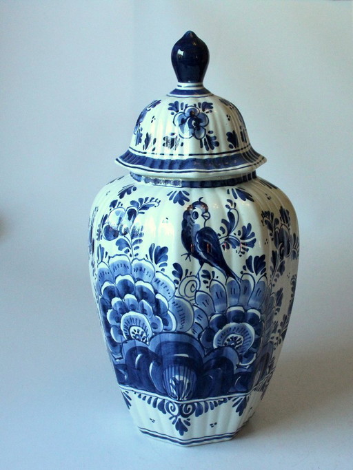 Large Delft vase with lid