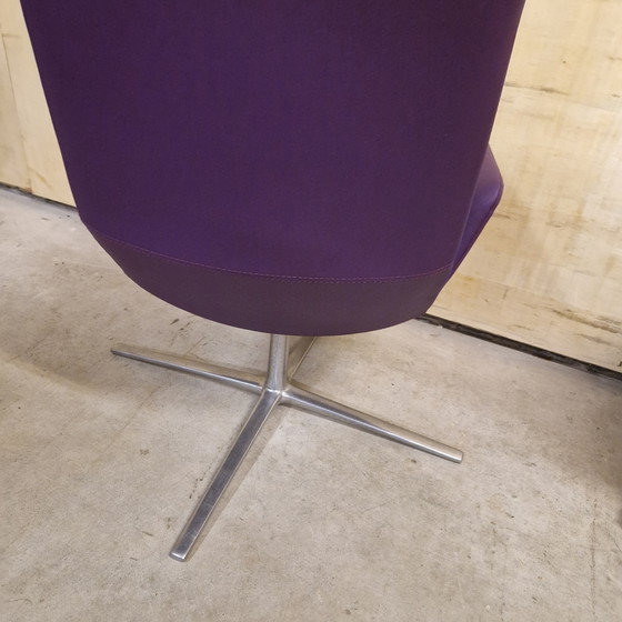 Image 1 of Poltrona girevole Flexi Lounge Purple Poltrona di design in stile anni '70