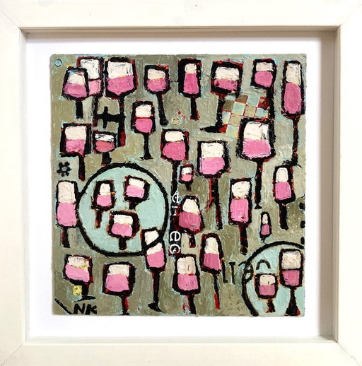 PINK GLASSES AND BLUE CIRCLES