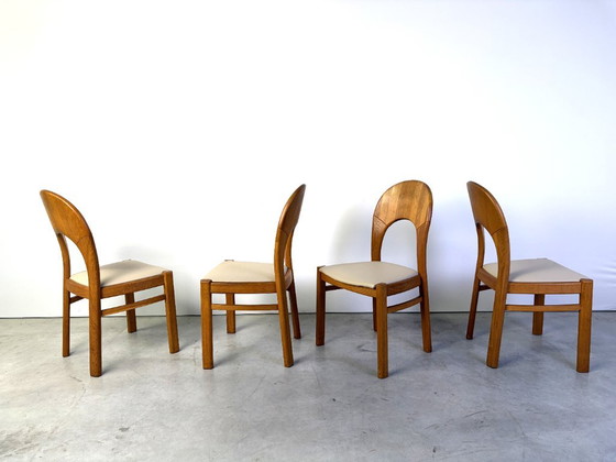 Sedie da pranzo danesi vintage in rovere, set di 4 - anni '70 – Legno, Skai (photo 5 of 10)