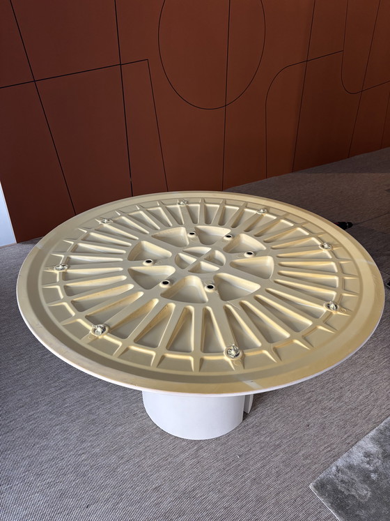 Image 1 of MDF Italia NVL table 150cm kleur kalk matte finish showmodel