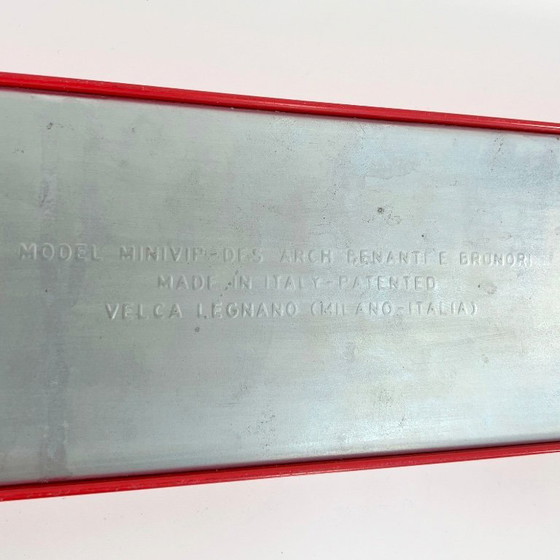 Image 1 of Porte-manteau Minivip rouge de Benanti & Brunori pour Velca Legnano, années 1970