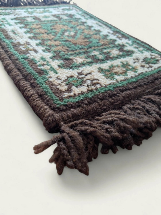 Zeldzame Vintage Tafelloper in Oosterse/Etnische Stijl – 24 x 40 cm – Bruin, beige & groen – Tafelaccessoires (photo 4 of 5)