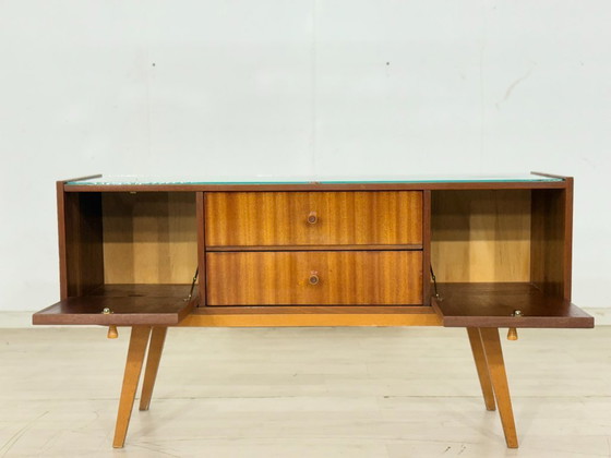 Image 1 of Cassettiera vintage / Credenza di metà secolo / Mobile basso anni '60