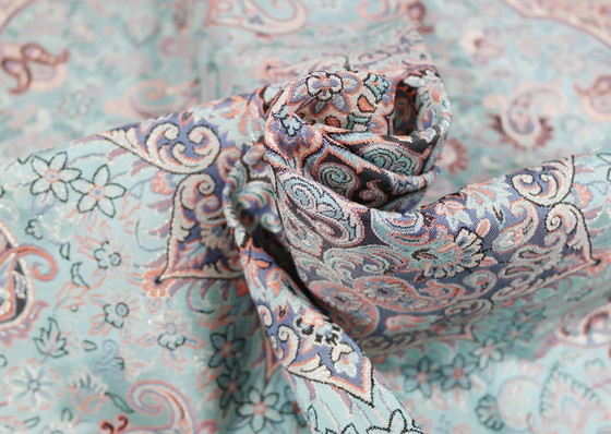 Image 1 of Oriental Handmade Tablecloth, Very Finely Crafted from Silk Threads, 100 x 100 cm