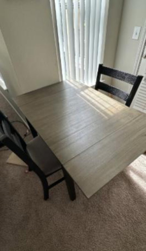 Dining table collapsible and 2 chairs