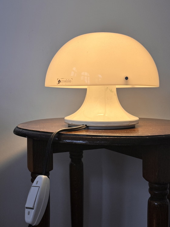 Image 1 of Lampe de table vintage Harvey Guzzini – Modèle "Nule" – Design Luigi Massoni – Made in Italy