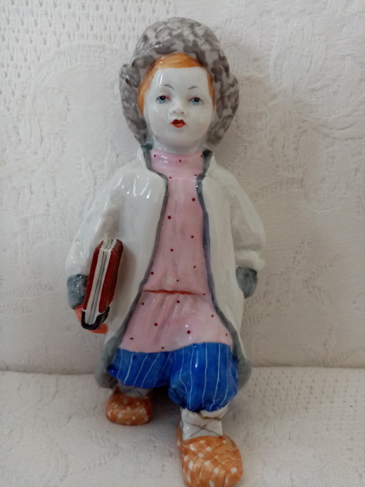 Russian porcelain figurine Pilipok/LFZ Lomonosov 50/60s (15cm)