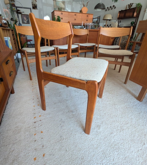 Image 1 of Ensemble vintage de 6 chaises de salle à manger danoises en teck