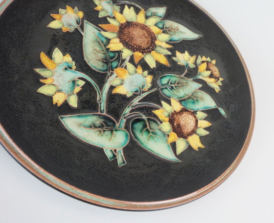 Image 1 of grande plaque murale majolika karlsruhe soleil fleurs 1950s