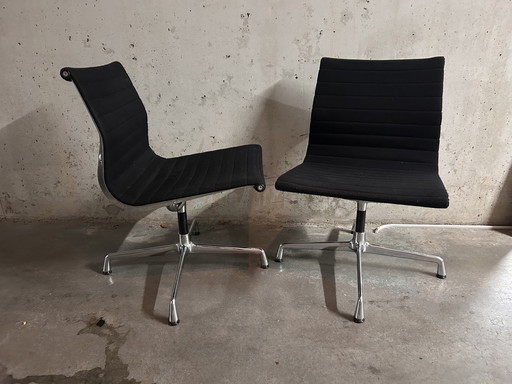 4x prachtige Vitra EA 105 vergader/eetkamer stoelen