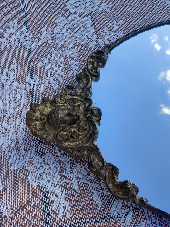 Image 1 of Vintage Ovale spiegel met bronzen messing omlijsting