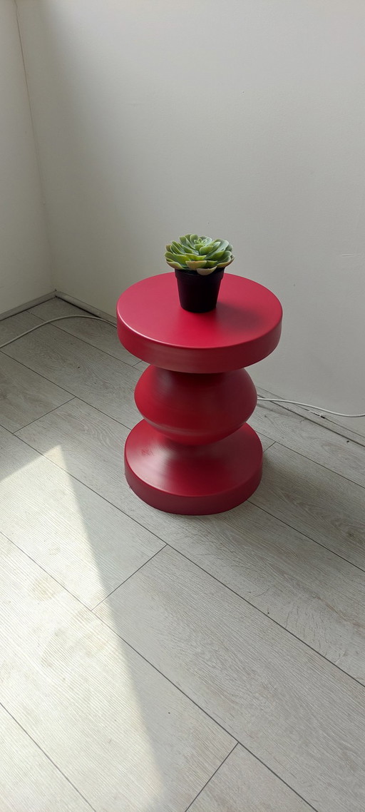 Mesa auxiliar moderna de diseño rojo de metal