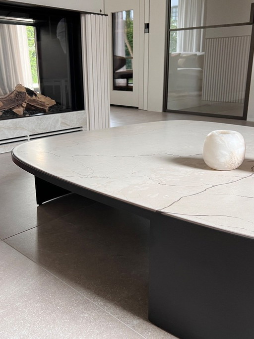 Koishi Couchtisch, Marke Poliform