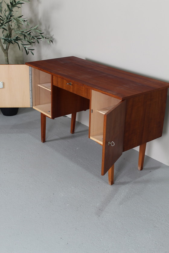 Image 1 of Bureau Vintage 1960s