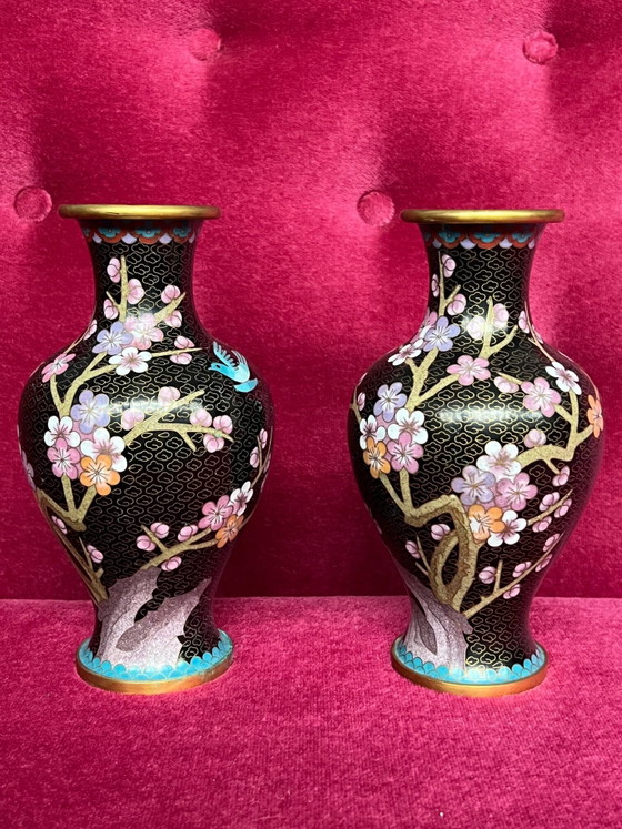 Pair of cloisonné vases. – Bronze (photo 5 of 5)