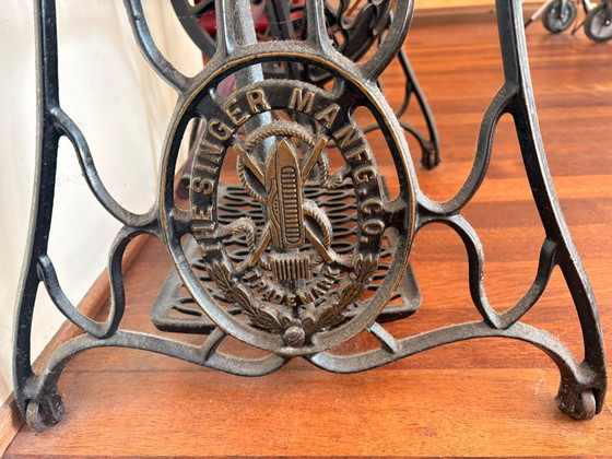 Image 1 of Macchina da cucire Singer con cassetti, 1927