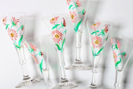 Image 1 of Juego de 6 copas de jerez de diseño floral, raras, de mediados de siglo / Italia / década de 1960
