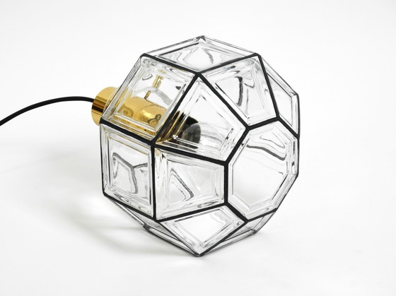 Image 1 of Bellissima e rara lampada a sospensione originale degli anni '60 in vetro ottagonale di Limburg