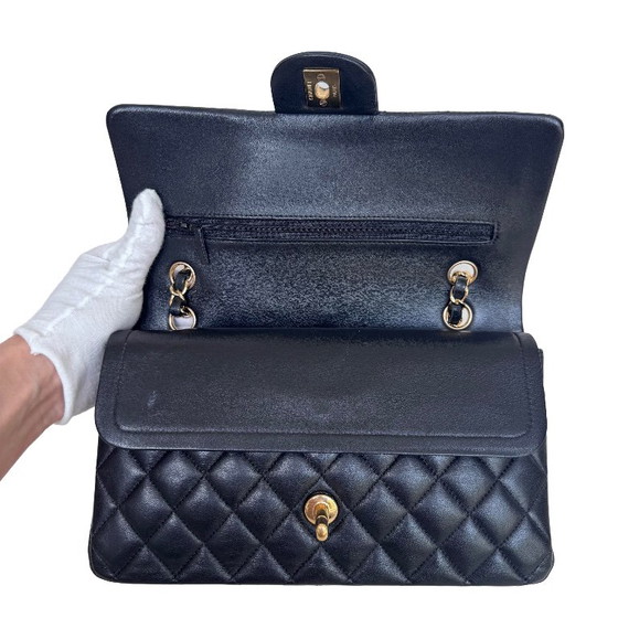 Chanel classic flap medium – Crossbody bags, Lambskin (photo 24 of 28)