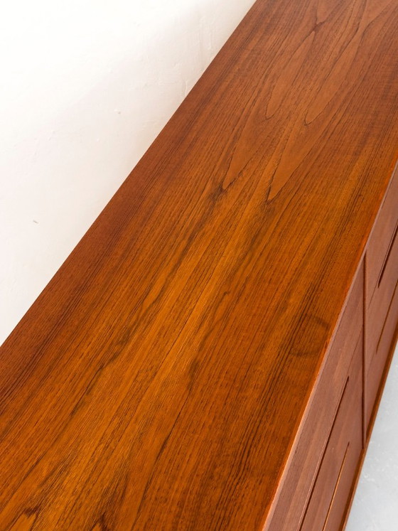 Large Teak Chest of Drawers from Tørring / HJN Møbelfabrik, 1960s – Sideboard, Wood (photo 16 of 25)